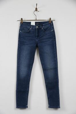 デニムパンツ　LA　BOHEMIENNE　Mid　rise　skinny　メゾンスコッチ