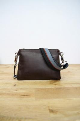 ショルダーバッグ　BORSA　modello　TASCA　