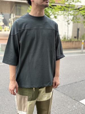 Hardly　Spun　Football　Tee　コムアーチ