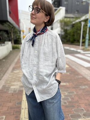 Ramie　Chambray　Gathered　Blouse　コムアーチ