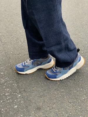 スニーカー　SOLIN