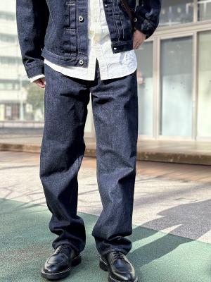 AUTHENTIC　JEANS