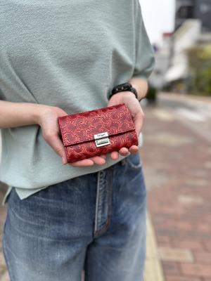 サイフ　DEQUA　G11